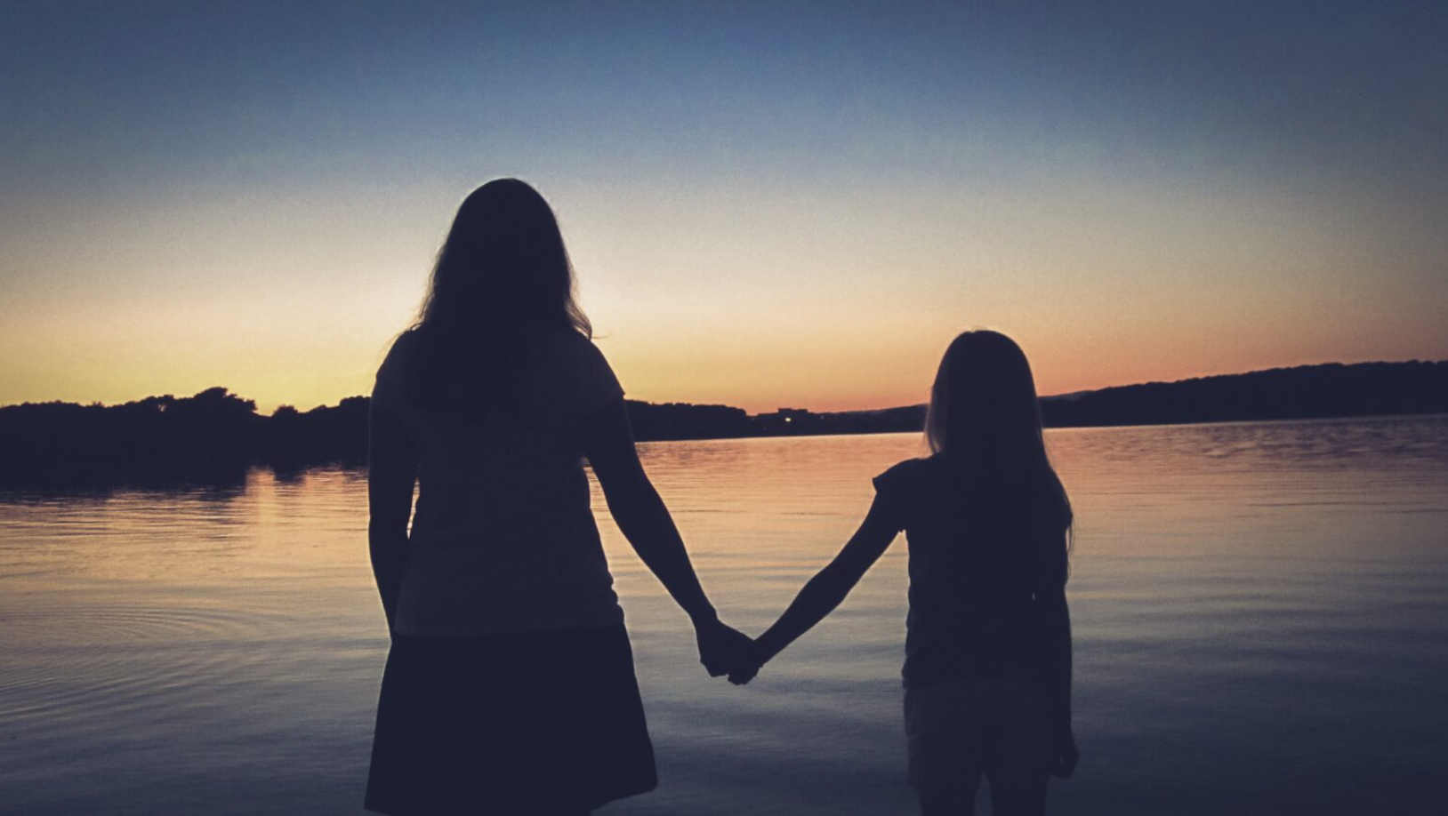 Read more about the article Nurturing Connections: A Guide on How to Help Your Daughter Make Friends